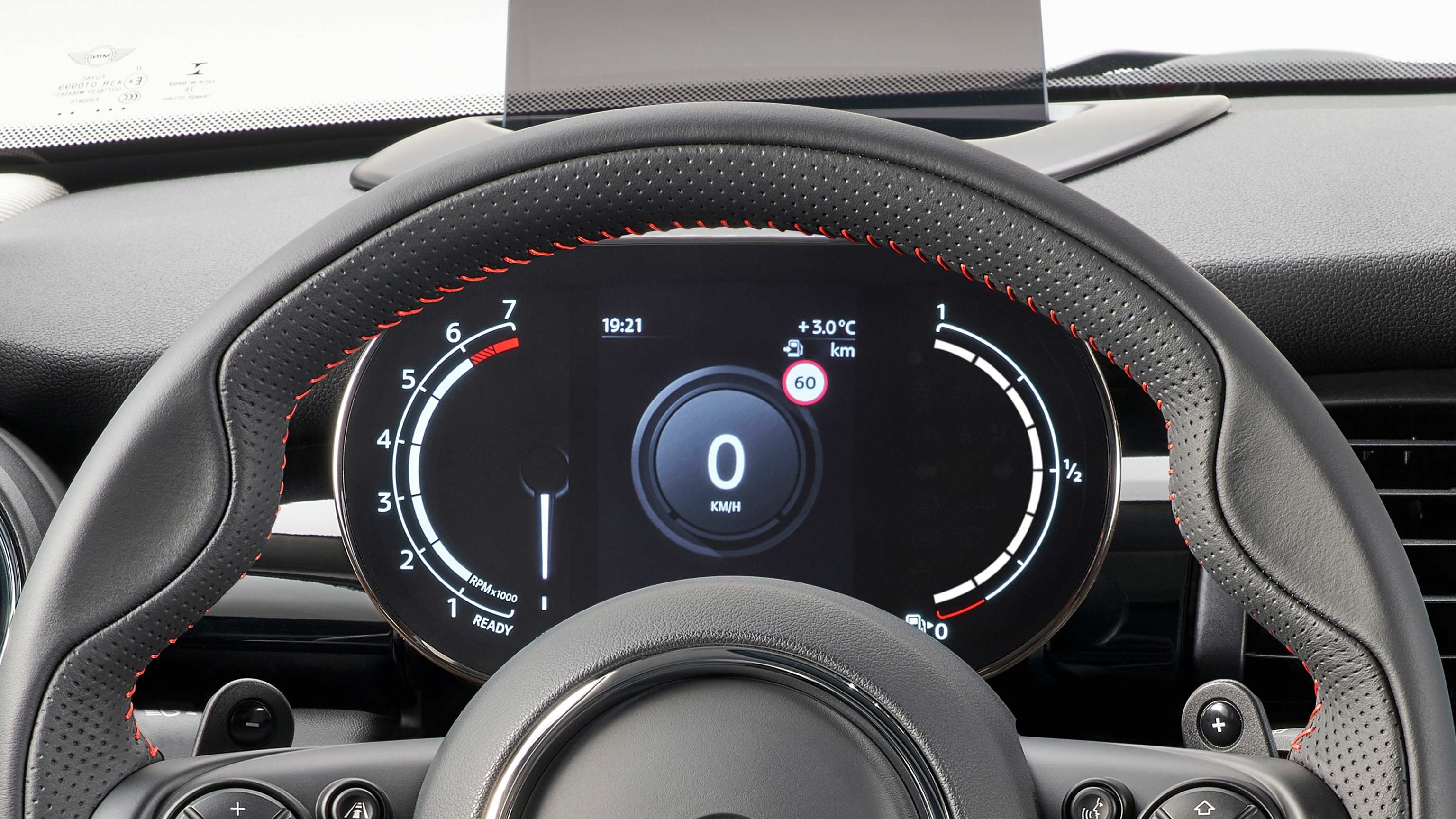 MINI ROSEWOOD EDITION – SPORTS SEATS FOR DRIVER & FRONT PASSENGER